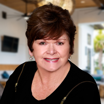 Portrait of Linda Willis, REALTOR®, The Ethan James Team.